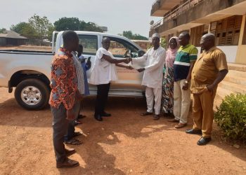 West Gonja MCE hands over GES pick up after rehabilitation works by Damongo MP