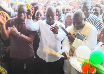 Abu Jinapor commissions community center for Damongo, urged constituents to give him a resounding victory come 2024.