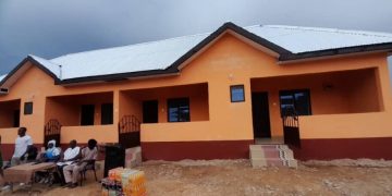 West Gonja MCE Hands over Renovated and Newly build Nurse Accommodations at Achubunyor CHIPS